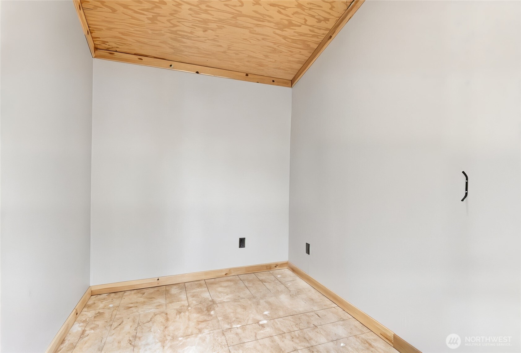 4208 Linden Avenue N, Seattle, WA 98103