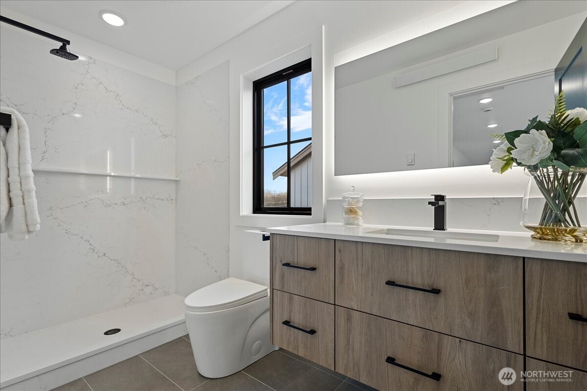 211 Pebblebrook Drive , Lynden, WA 98264