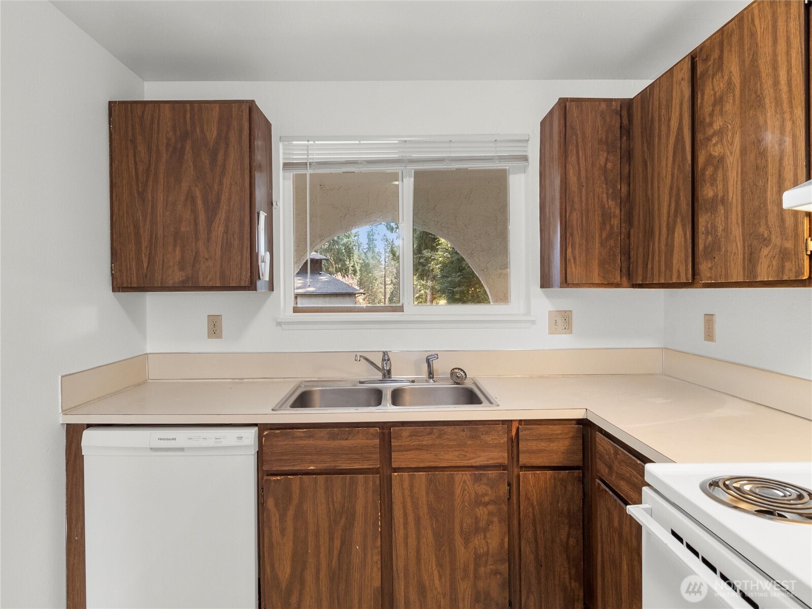 6102 Glen Mary Lane SE #A/B, Lacey, WA 98503