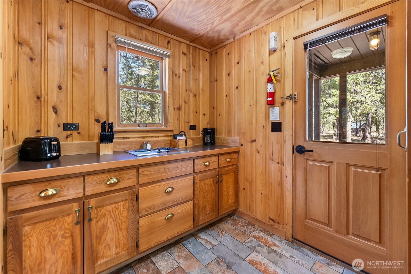 17798 A Hwy 20 #C-5, Mazama, WA 98833