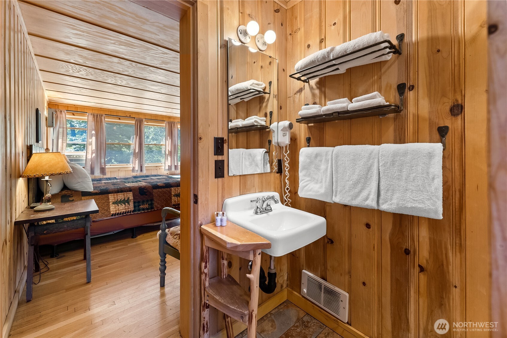 17798 A Hwy 20 #C-5, Mazama, WA 98833