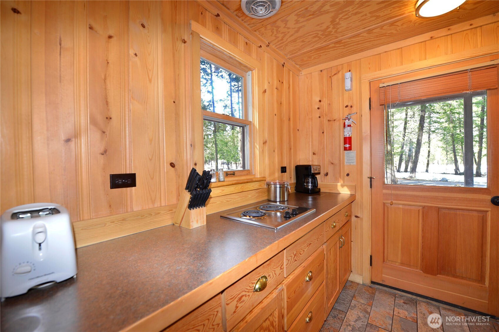 17798 A Hwy 20 #C-6, Mazama, WA 98833