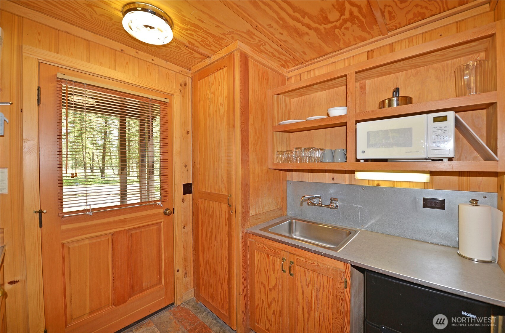 17798 A Hwy 20 #C-6, Mazama, WA 98833