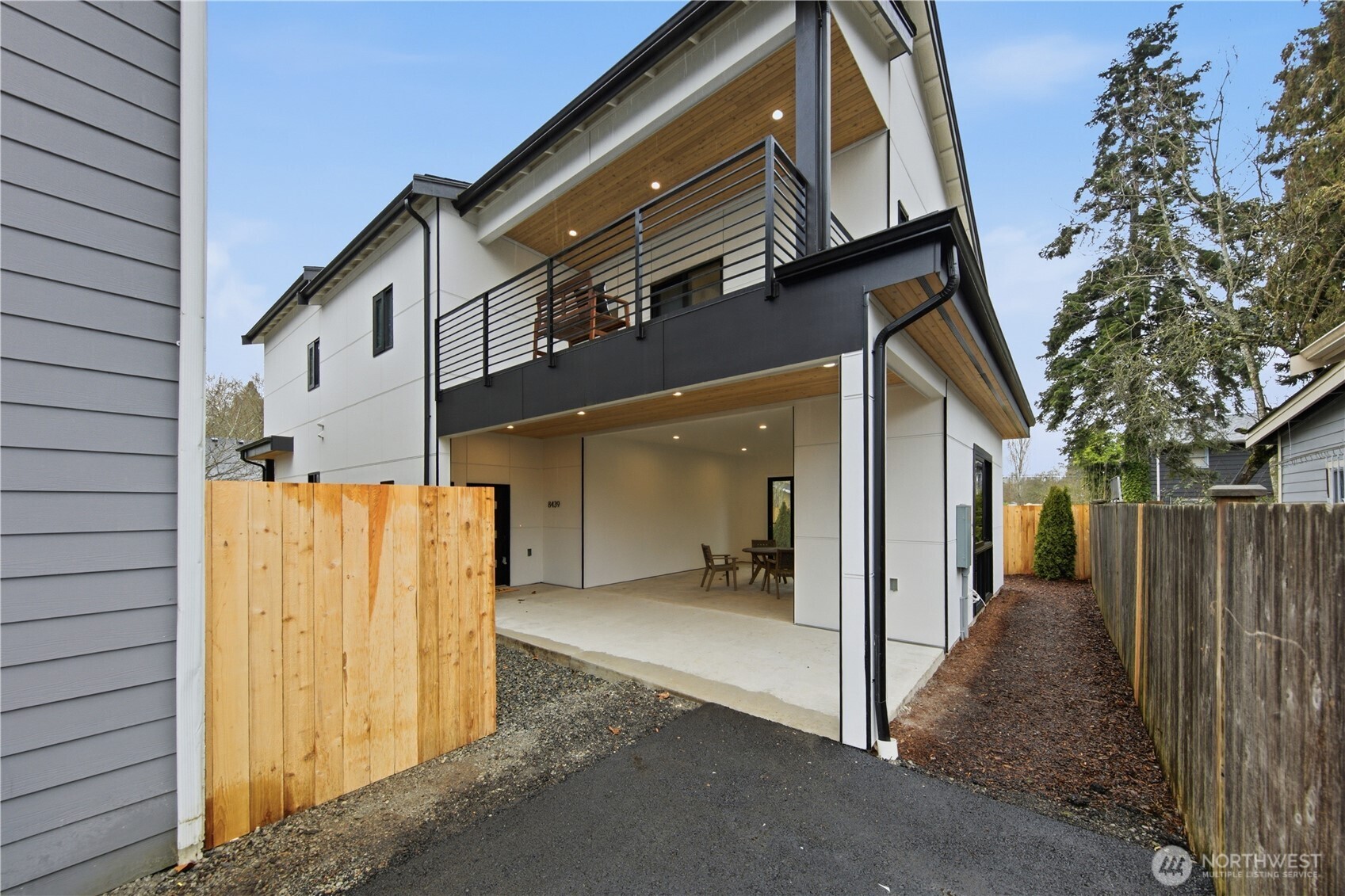 8439 47th Avenue S #B, Seattle, WA 98188