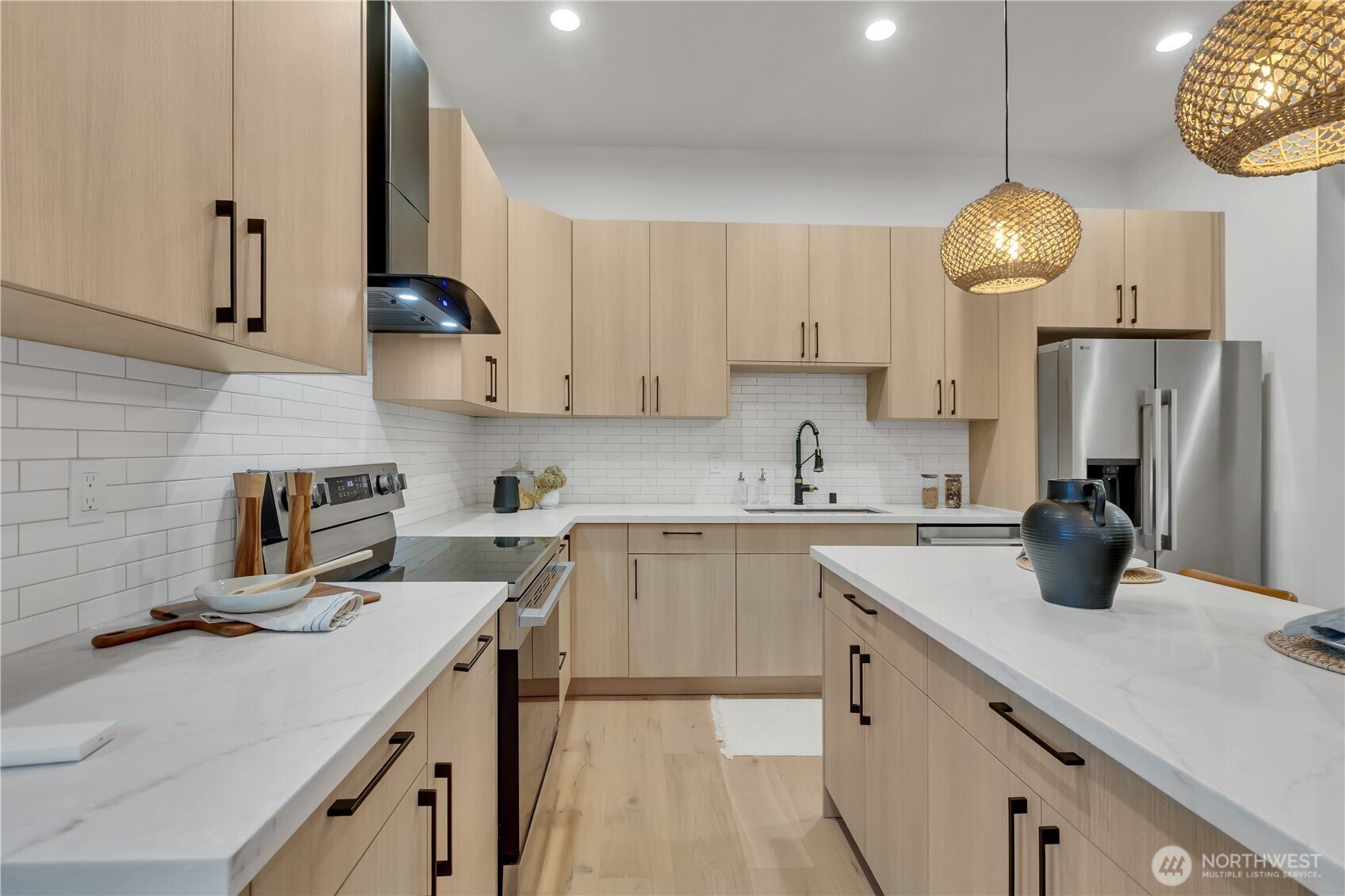 8439 47th Avenue S #B, Seattle, WA 98188