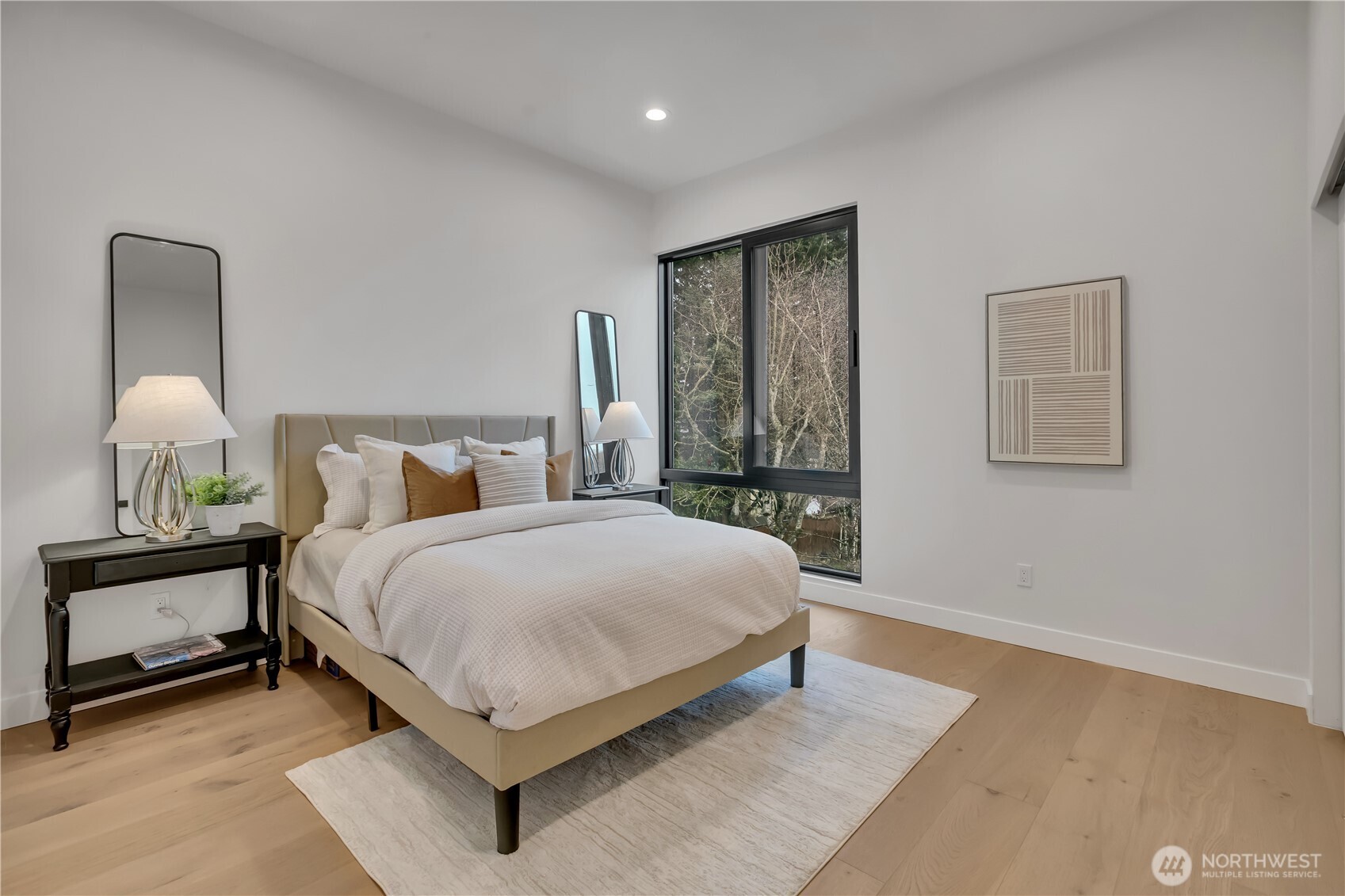 8439 47th Avenue S #B, Seattle, WA 98188