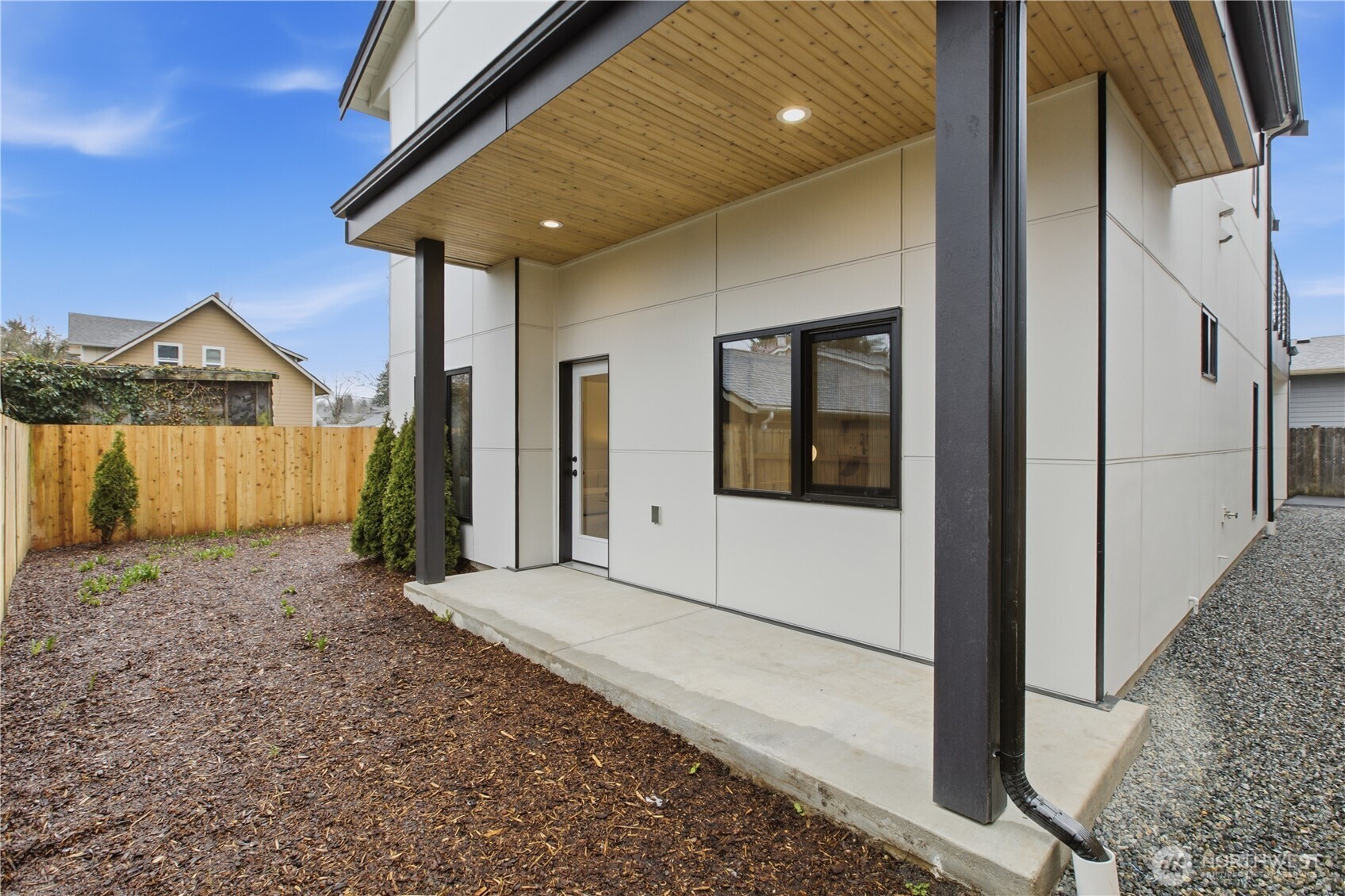 8439 47th Avenue S #B, Seattle, WA 98188