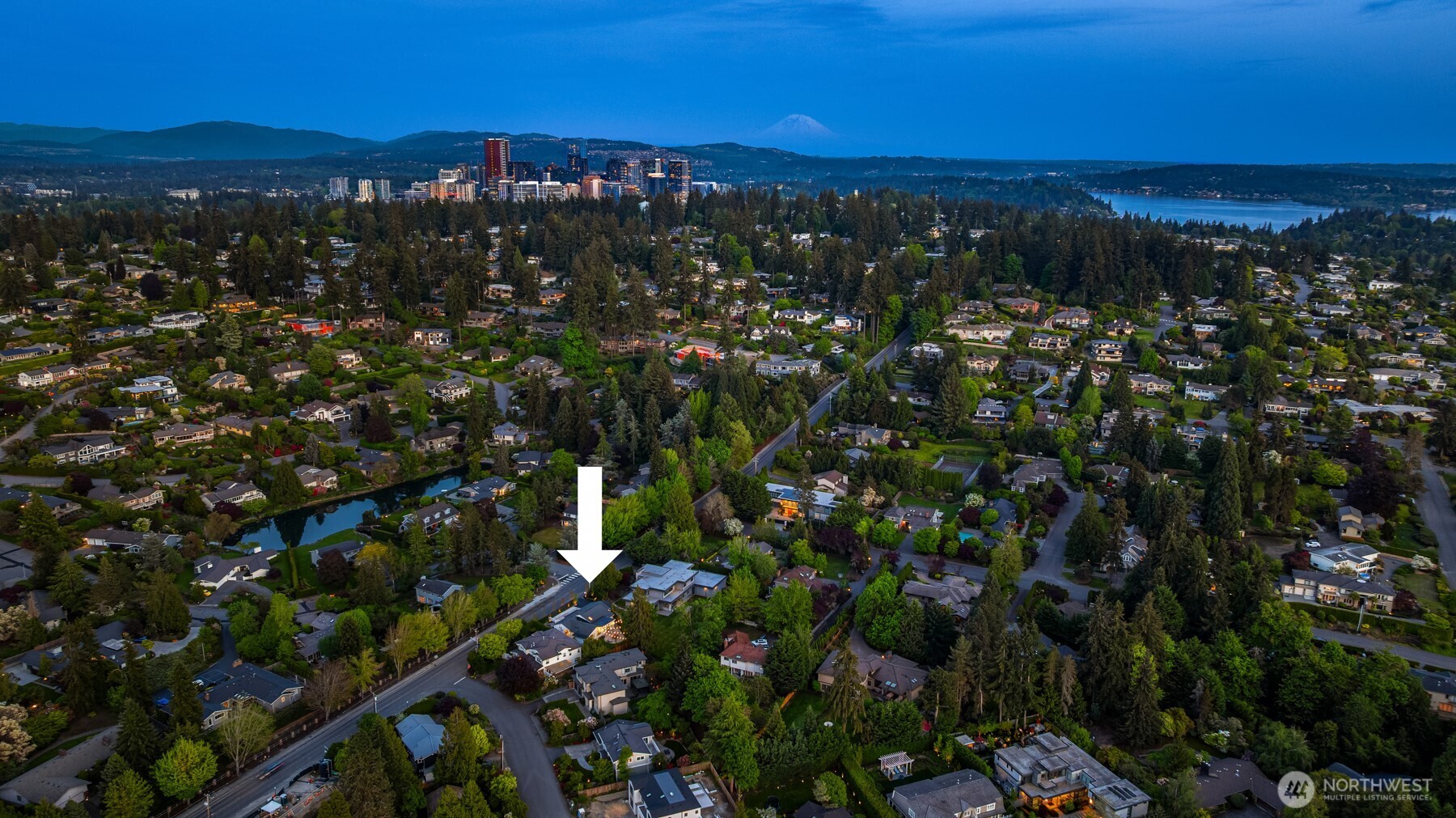 2829 92nd Avenue NE, Clyde Hill, WA 98004