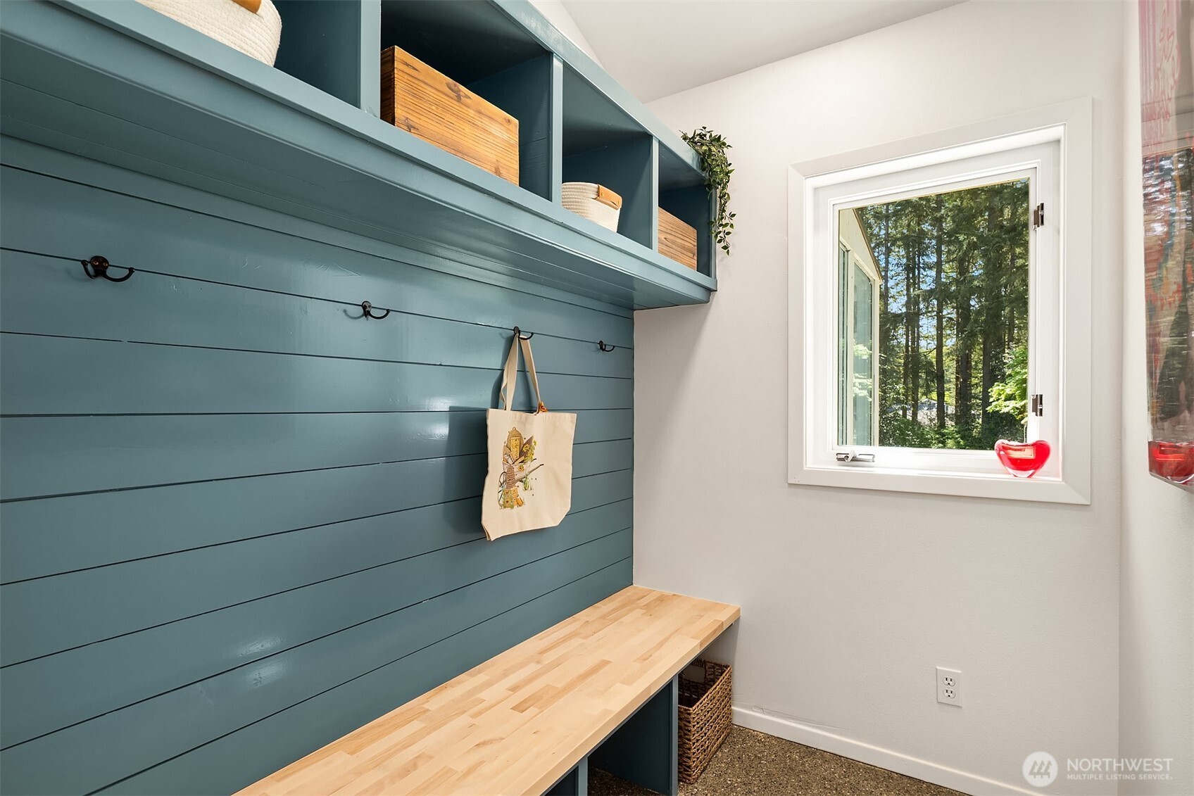 7575 NE New Brooklyn Road , Bainbridge Island, WA 98110