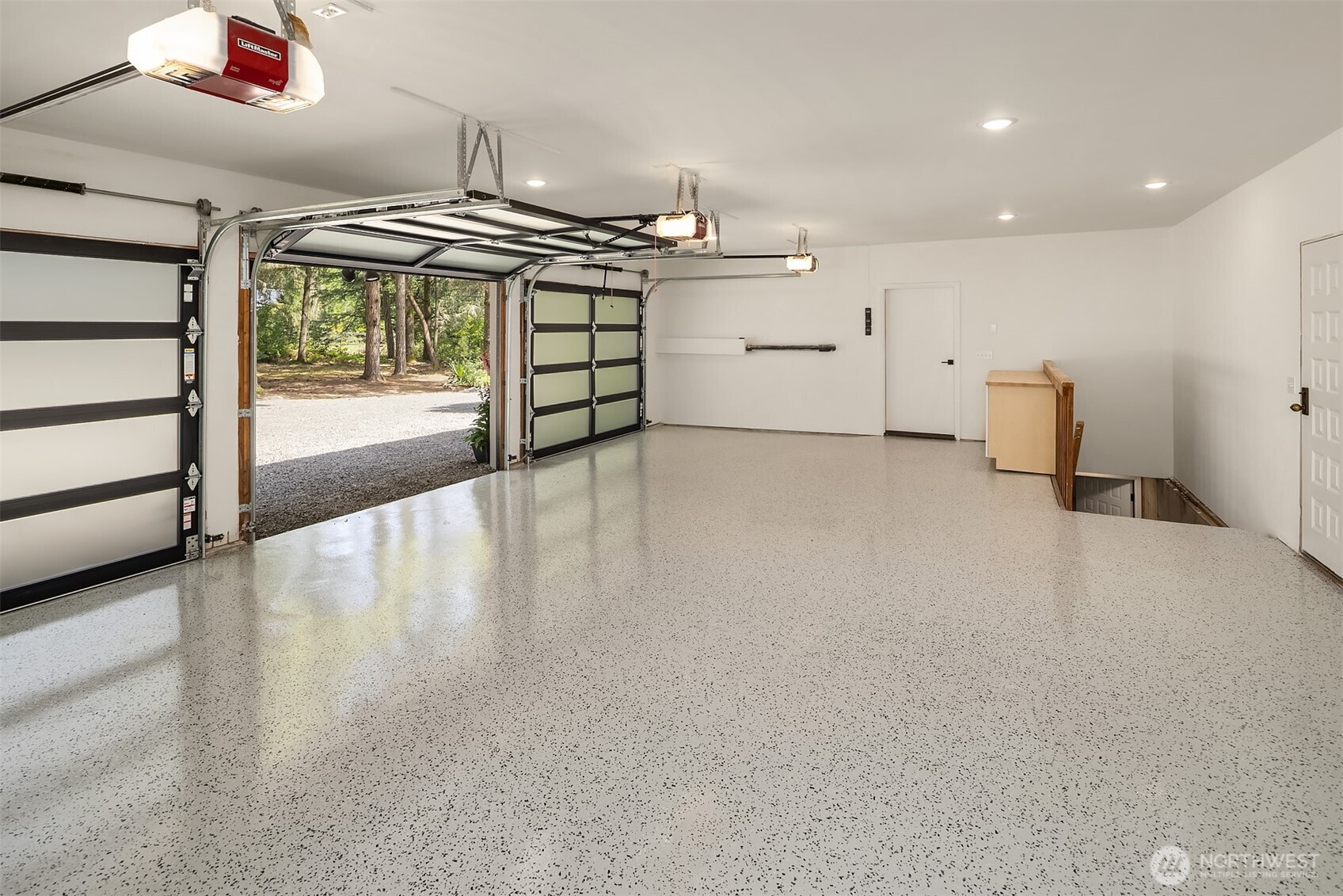 7575 NE New Brooklyn Road , Bainbridge Island, WA 98110