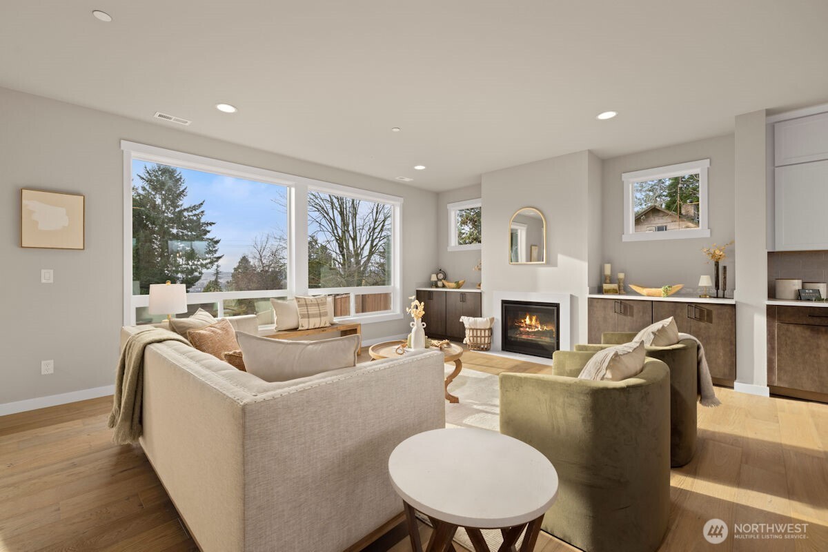 7853 S 132 Street , Seattle, WA 98178