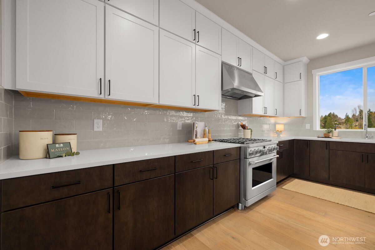 7853 S 132 Street , Seattle, WA 98178