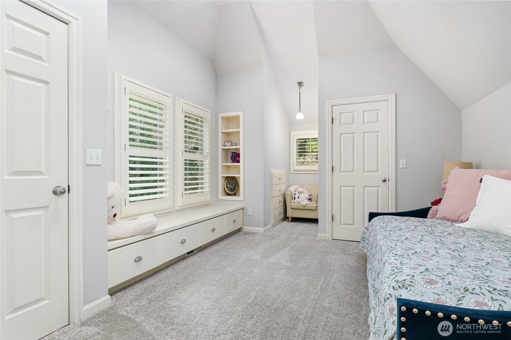 29213 SE 5th Street , Fall City, WA 98024