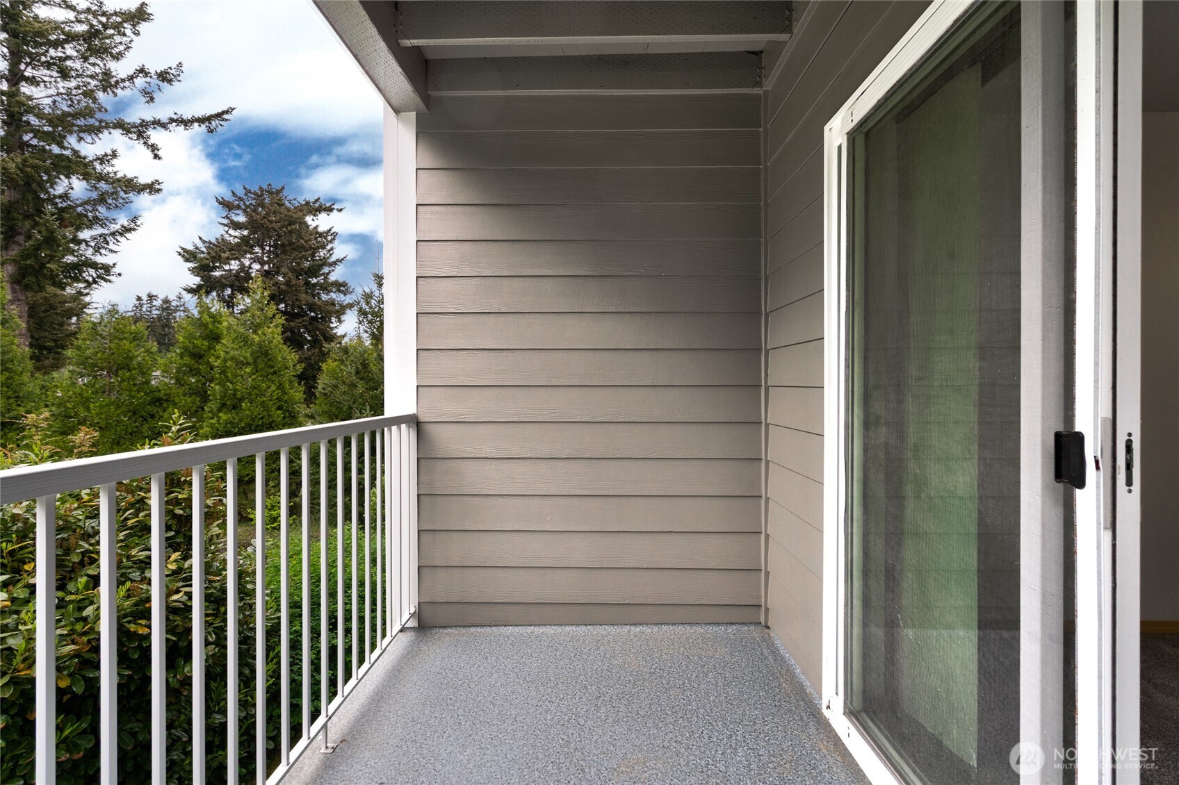 1640 SW Mulberry Place #C203, Oak Harbor, WA 98277