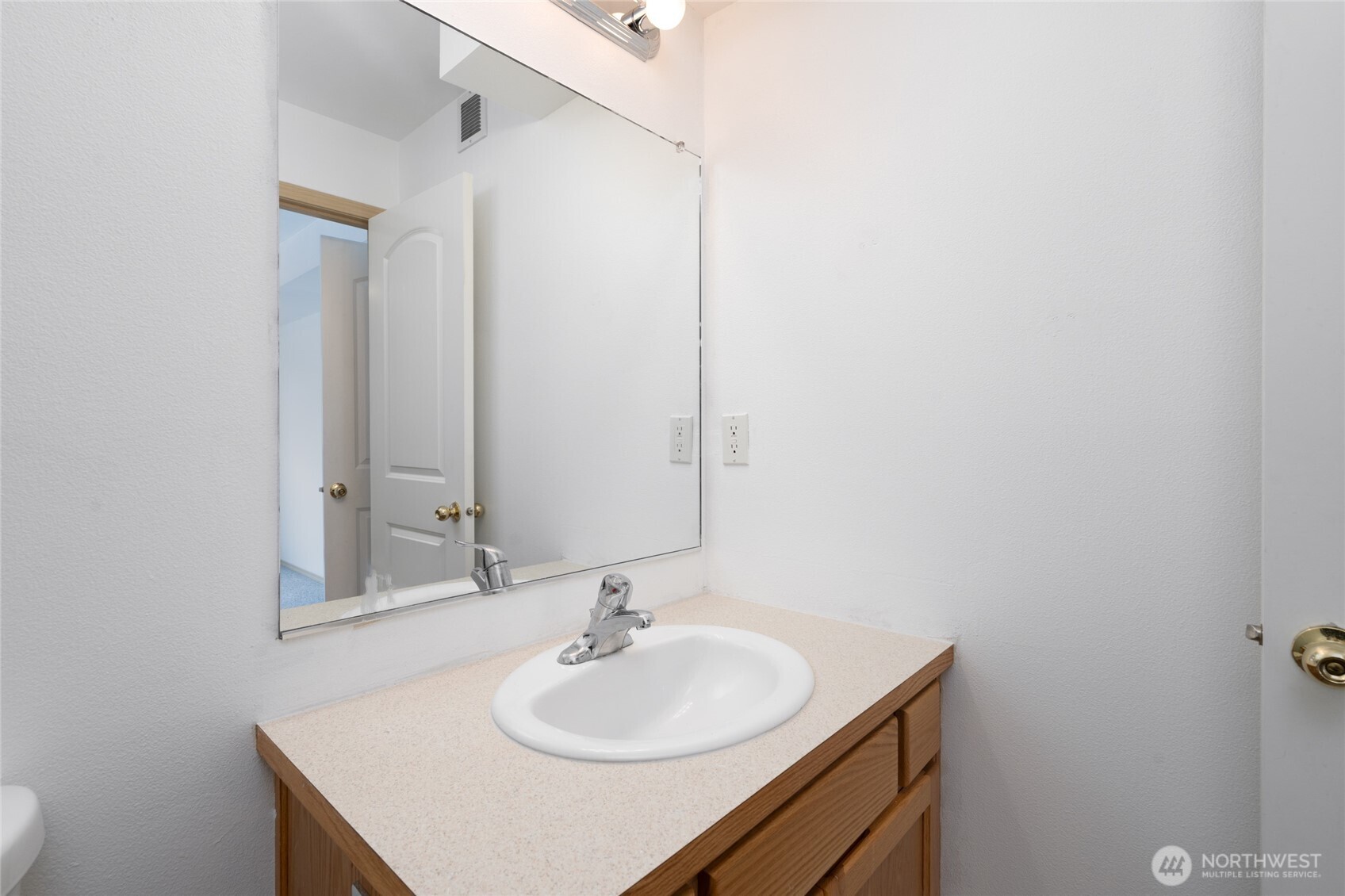1640 SW Mulberry Place #C203, Oak Harbor, WA 98277