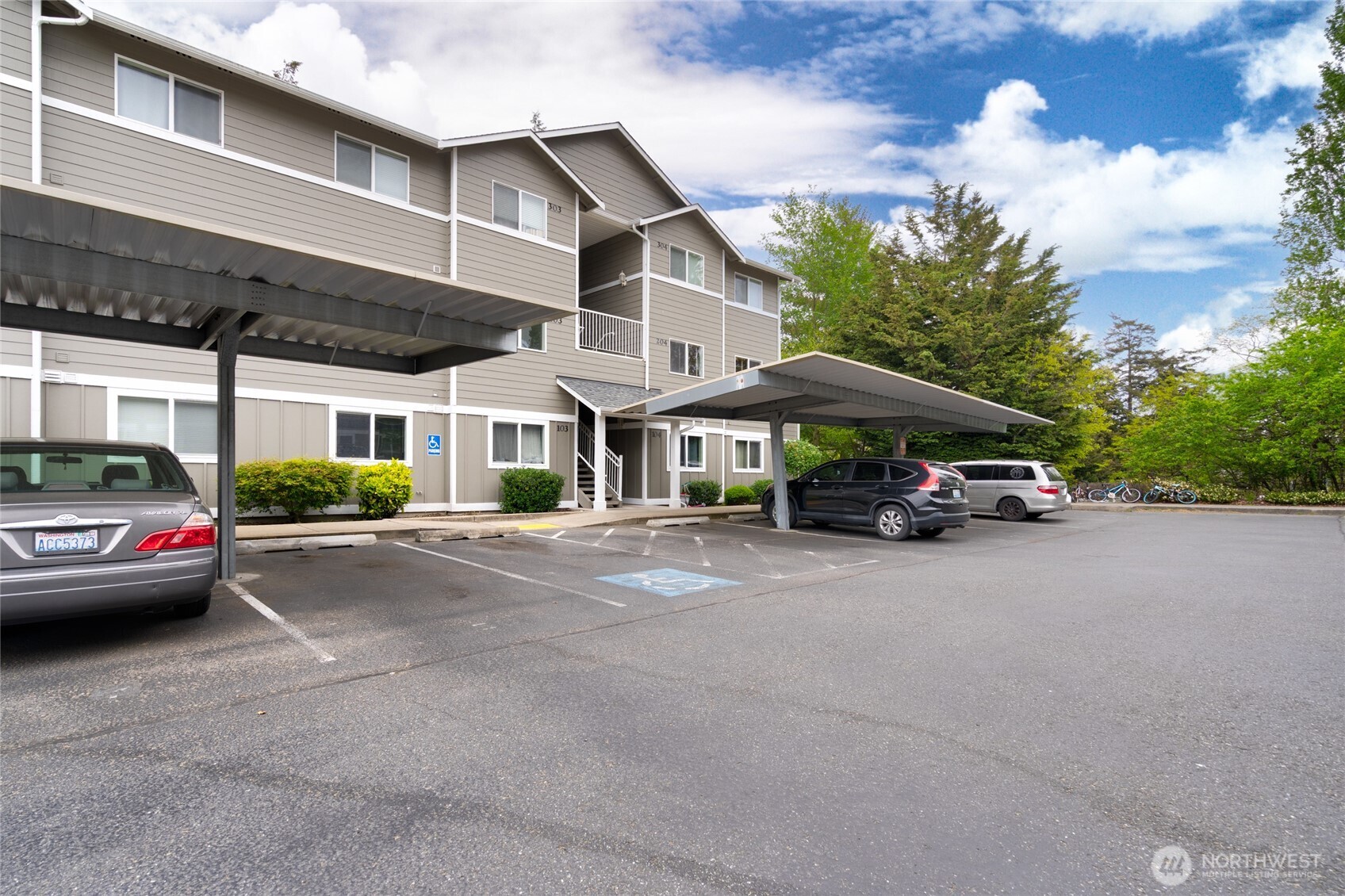 1640 SW Mulberry Place #C203, Oak Harbor, WA 98277