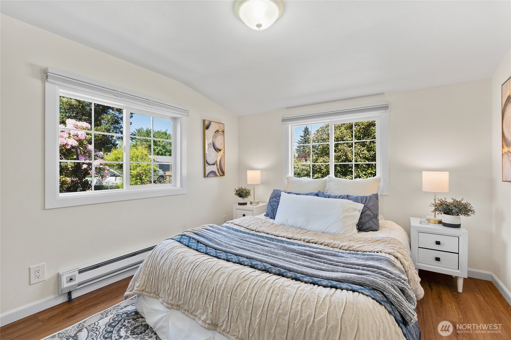 12022 2nd Avenue SW, Seattle, WA 98146-2933