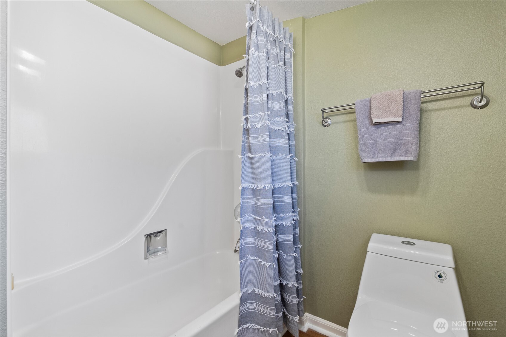 12022 2nd Avenue SW, Seattle, WA 98146-2933