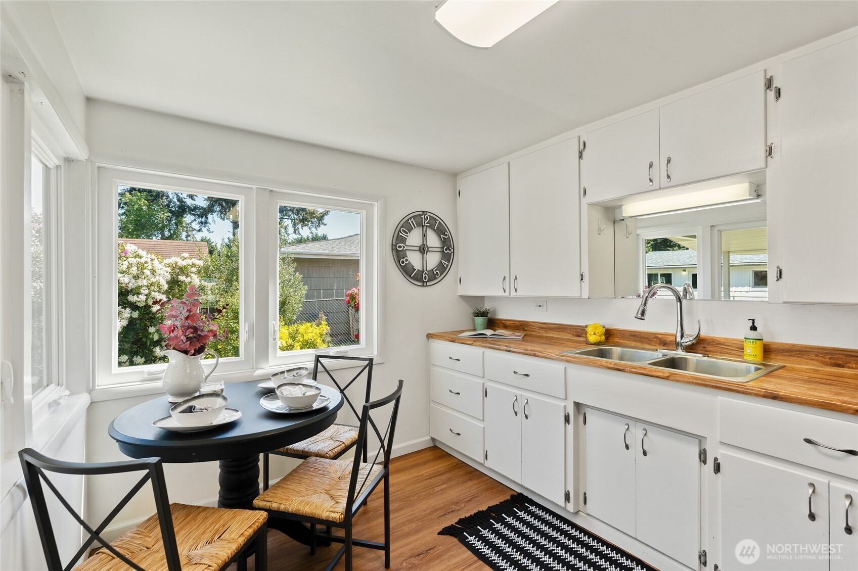 12022 2nd Avenue SW, Seattle, WA 98146-2933