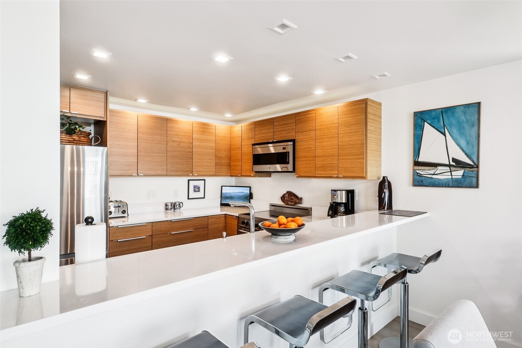 3717 Beach Drive SW #316, Seattle, WA 98106
