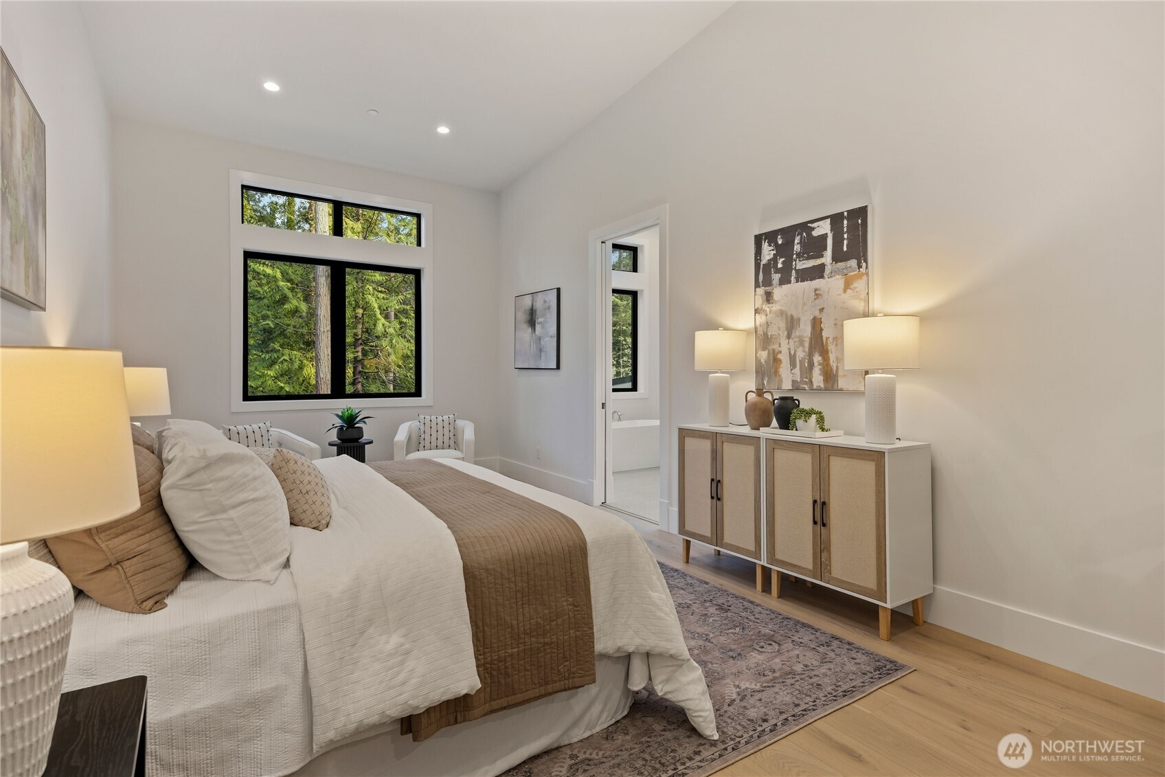 13982 Manzanita Road NE, Bainbridge Island, WA 98110