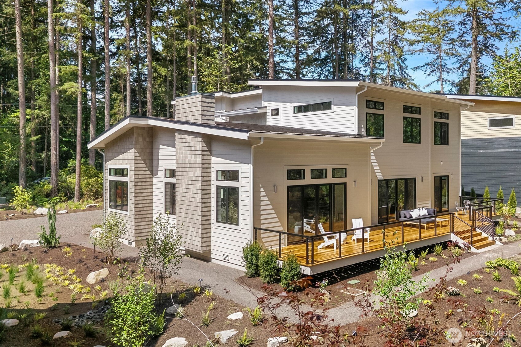 13982 Manzanita Road NE, Bainbridge Island, WA 98110