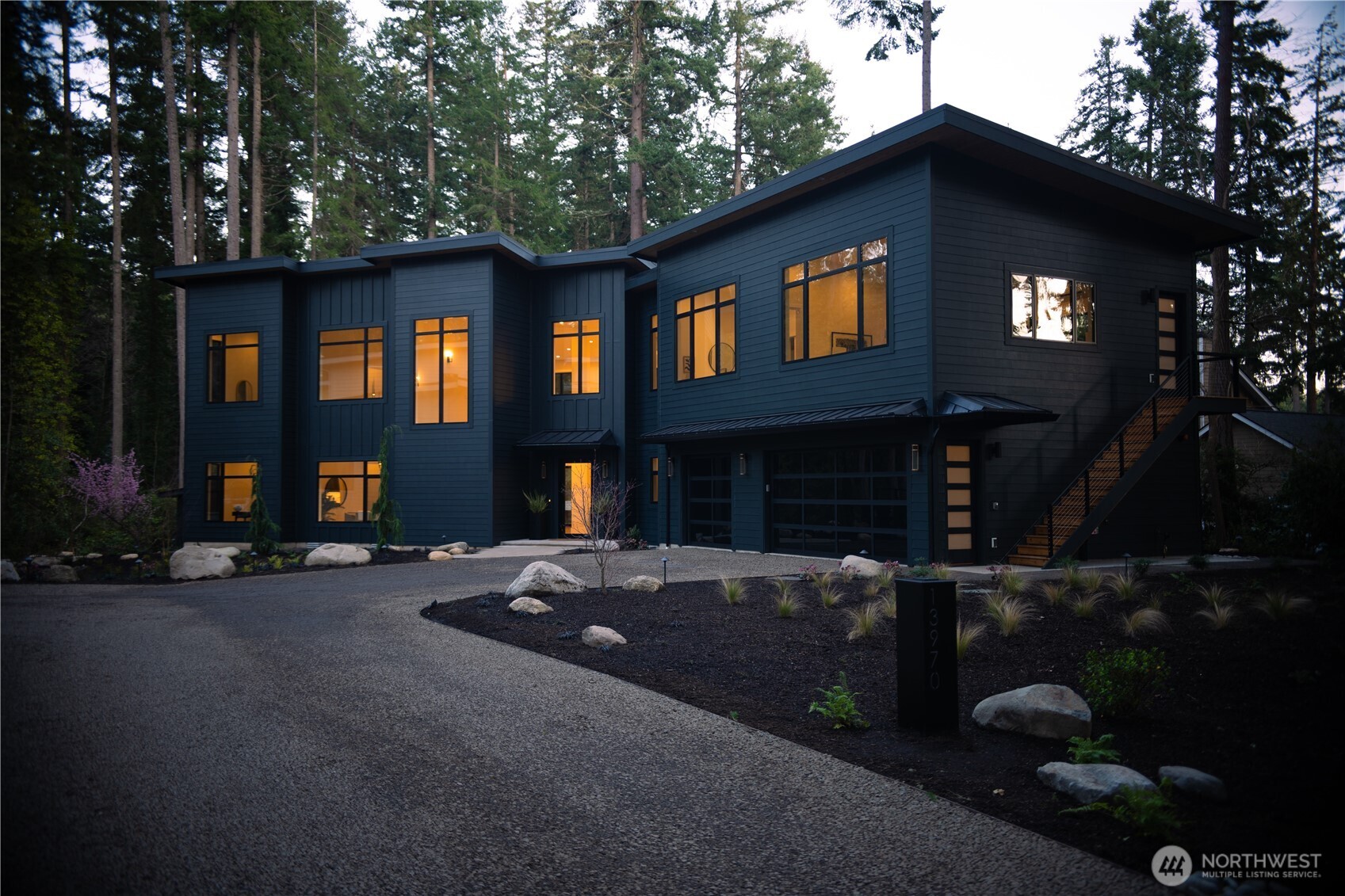 13970 Manzanita Road NE, Bainbridge Island, WA 98110