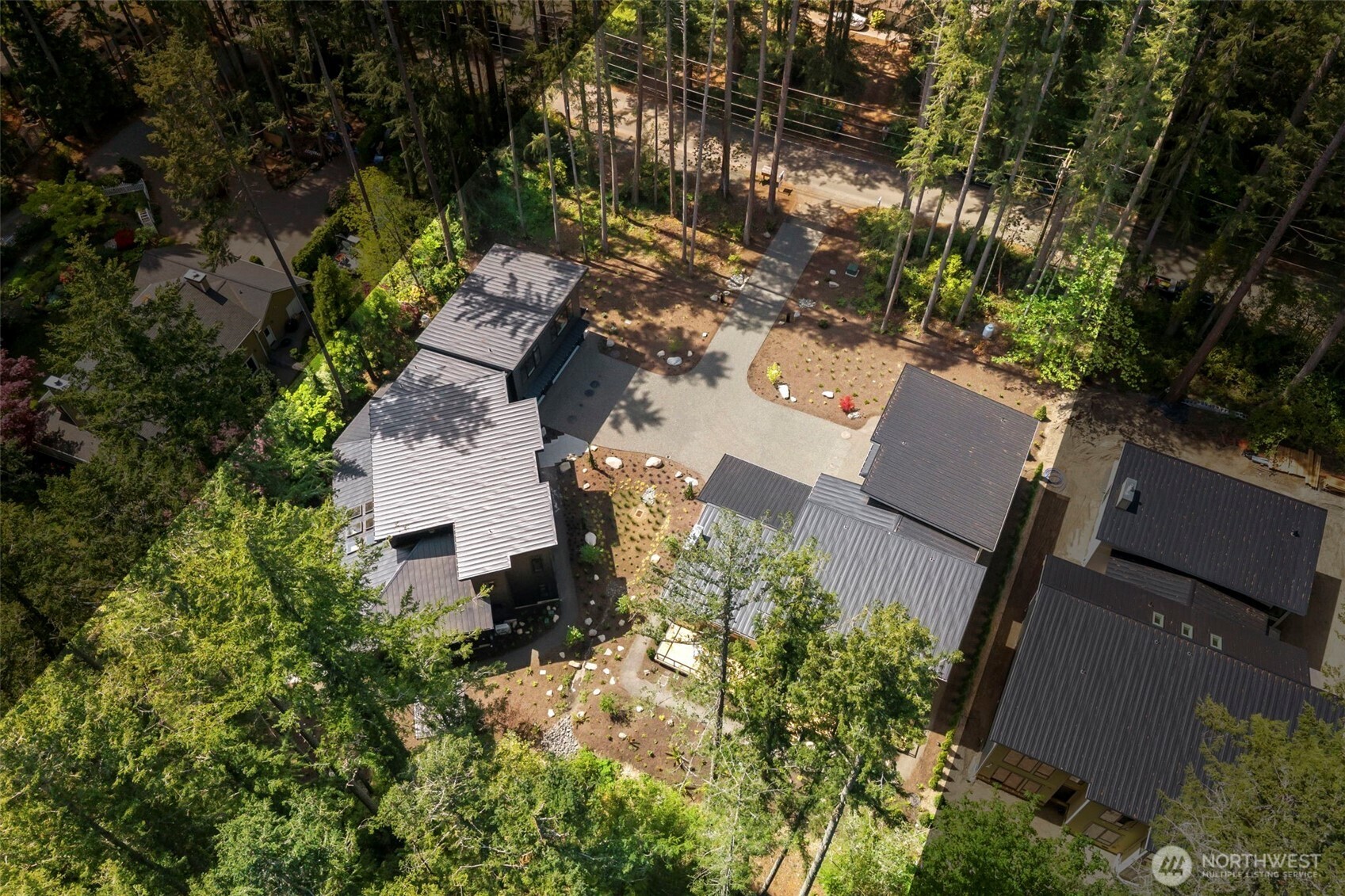 13970 Manzanita Road NE, Bainbridge Island, WA 98110