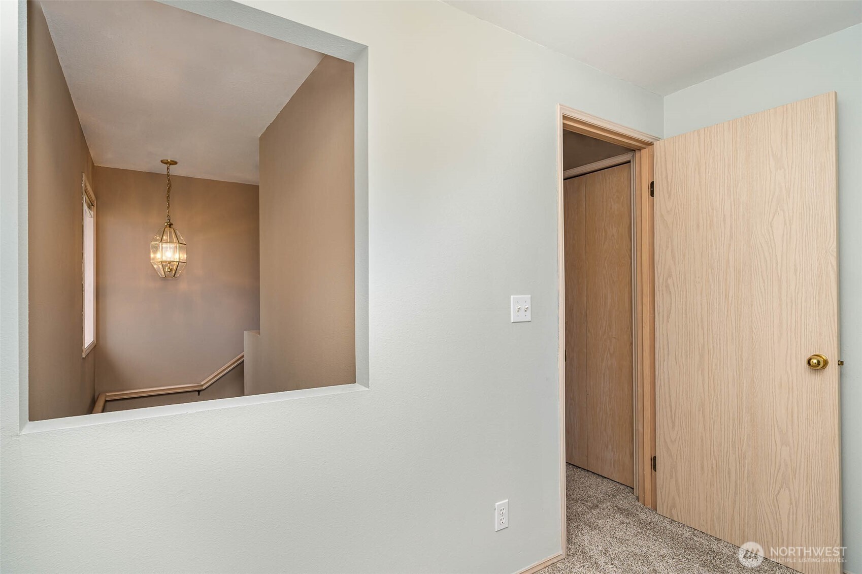 2006 42nd Avenue E, Seattle, WA 98112