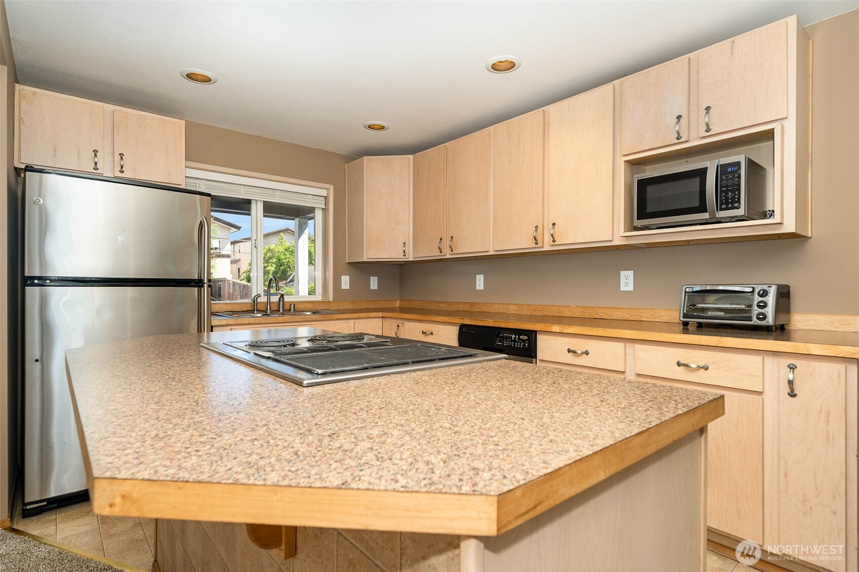 2006 42nd Avenue E, Seattle, WA 98112