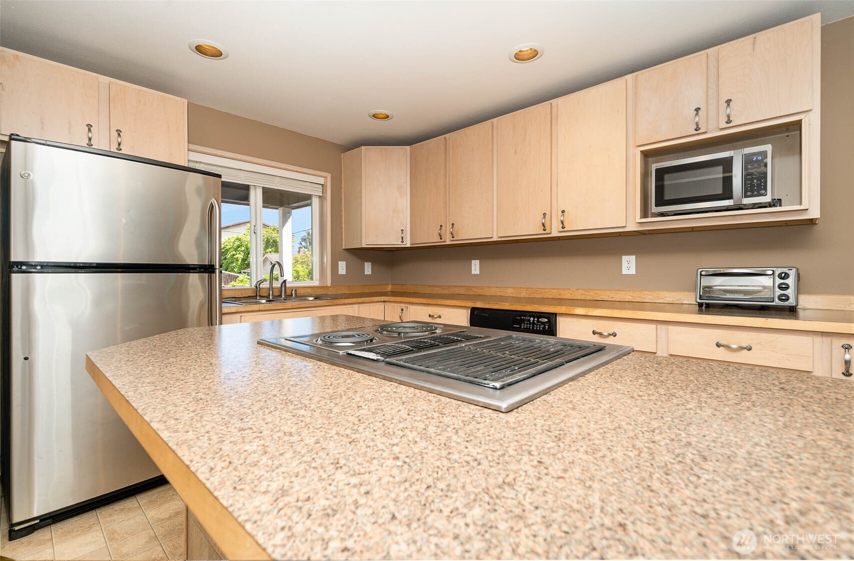 2006 42nd Avenue E, Seattle, WA 98112