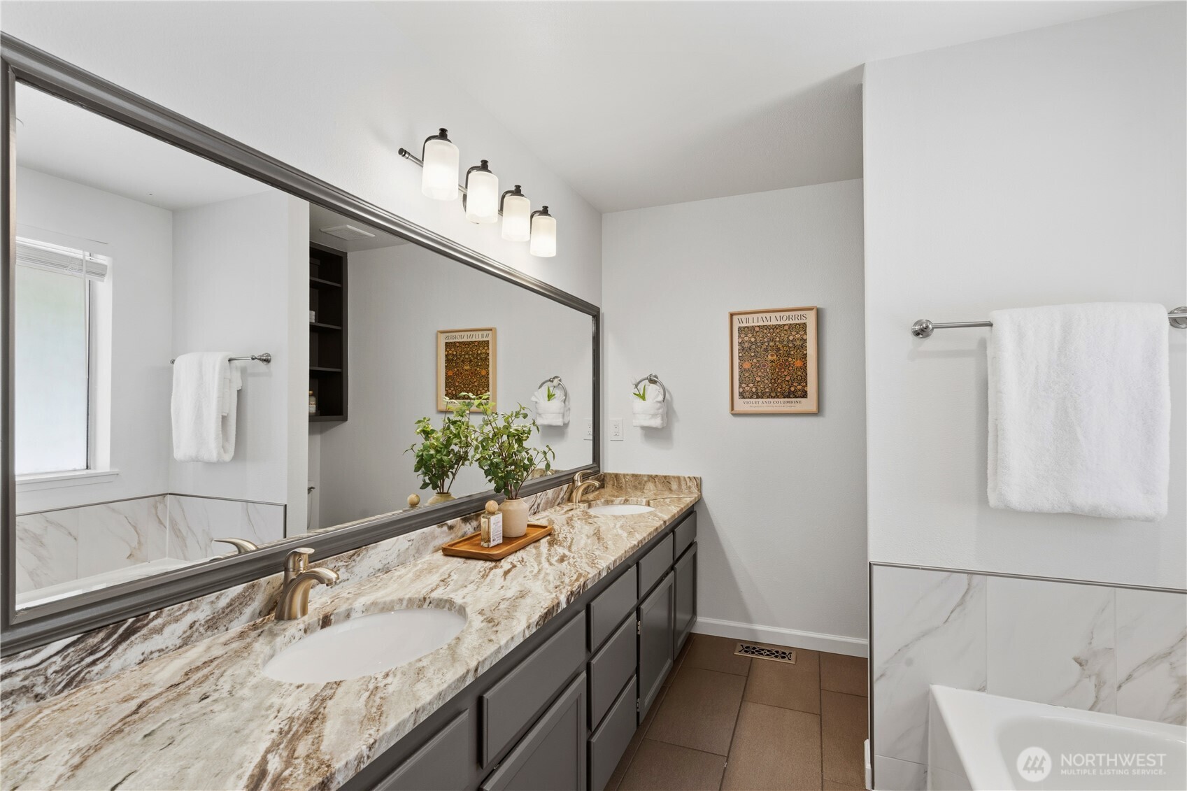 1016 215th Street SE, Bothell, WA 98021