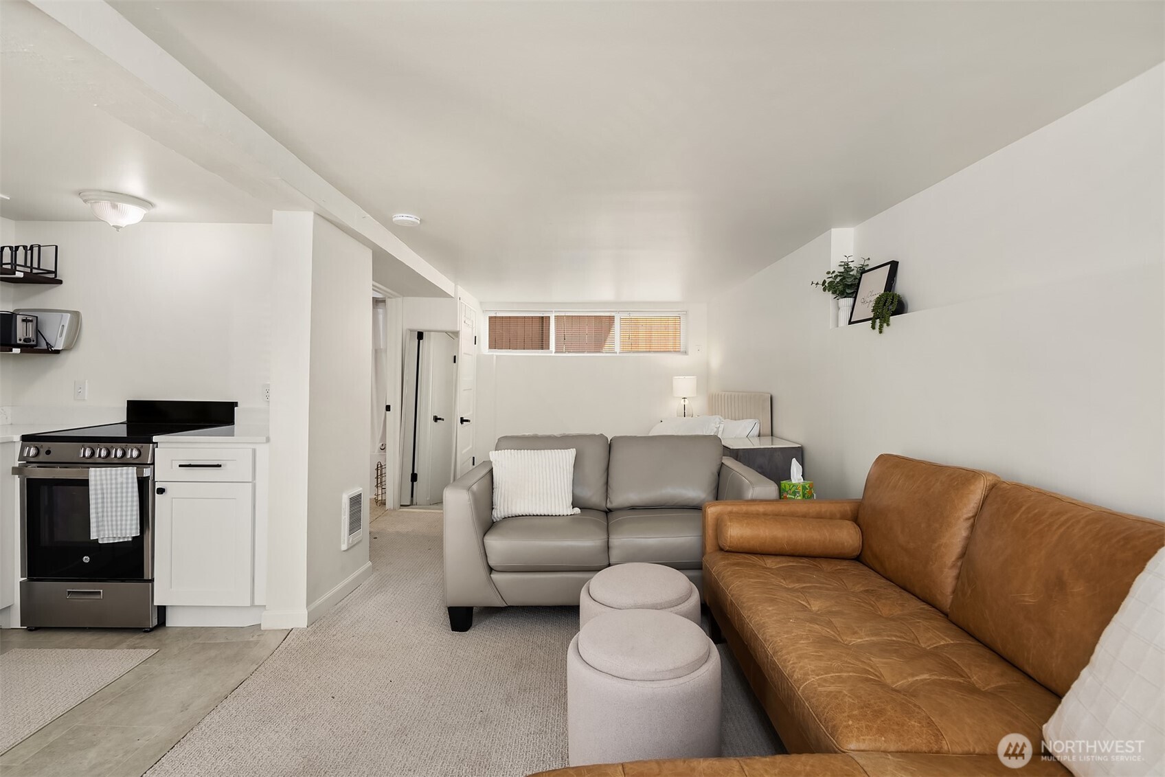 4206 Dayton Avenue N, Seattle, WA 98103