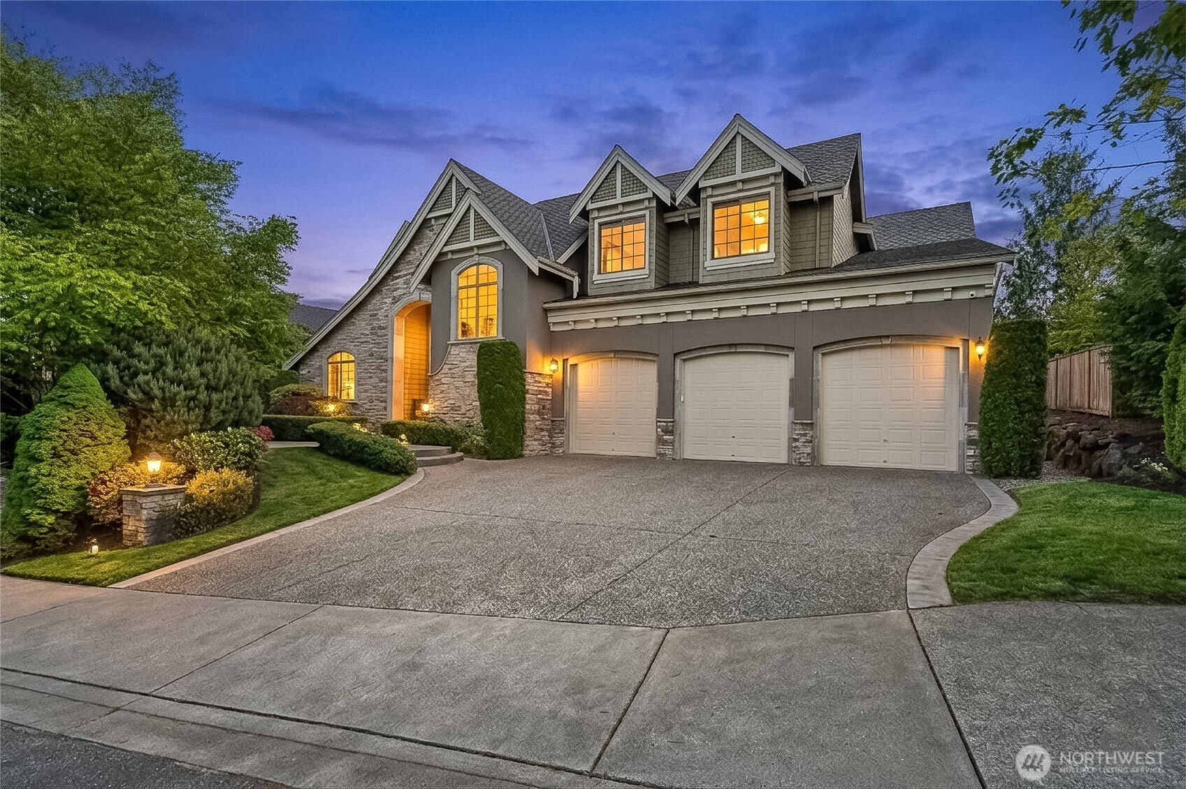 15407 SE 80th Street , Newcastle, WA 98059