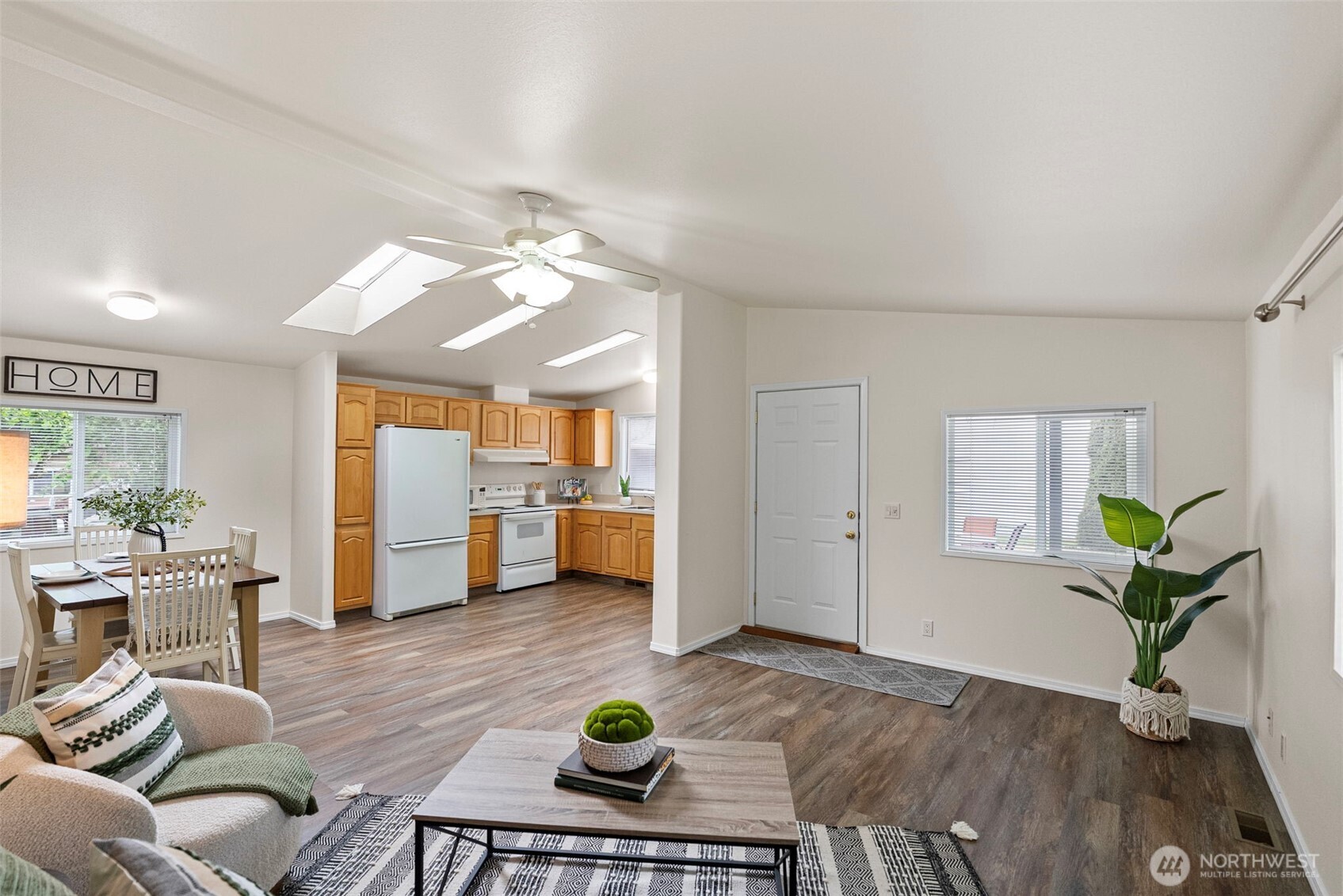 135 NW Walker Road , Poulsbo, WA 98370