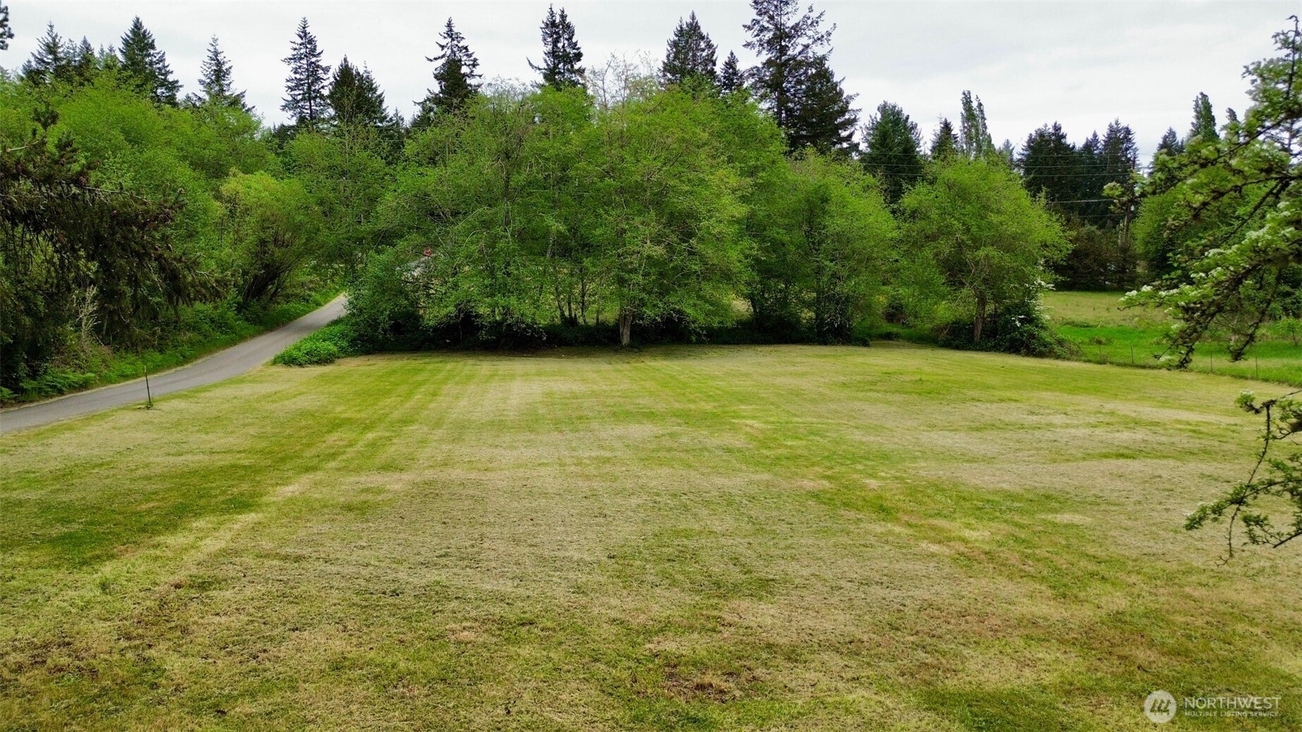 135 NW Walker Road , Poulsbo, WA 98370