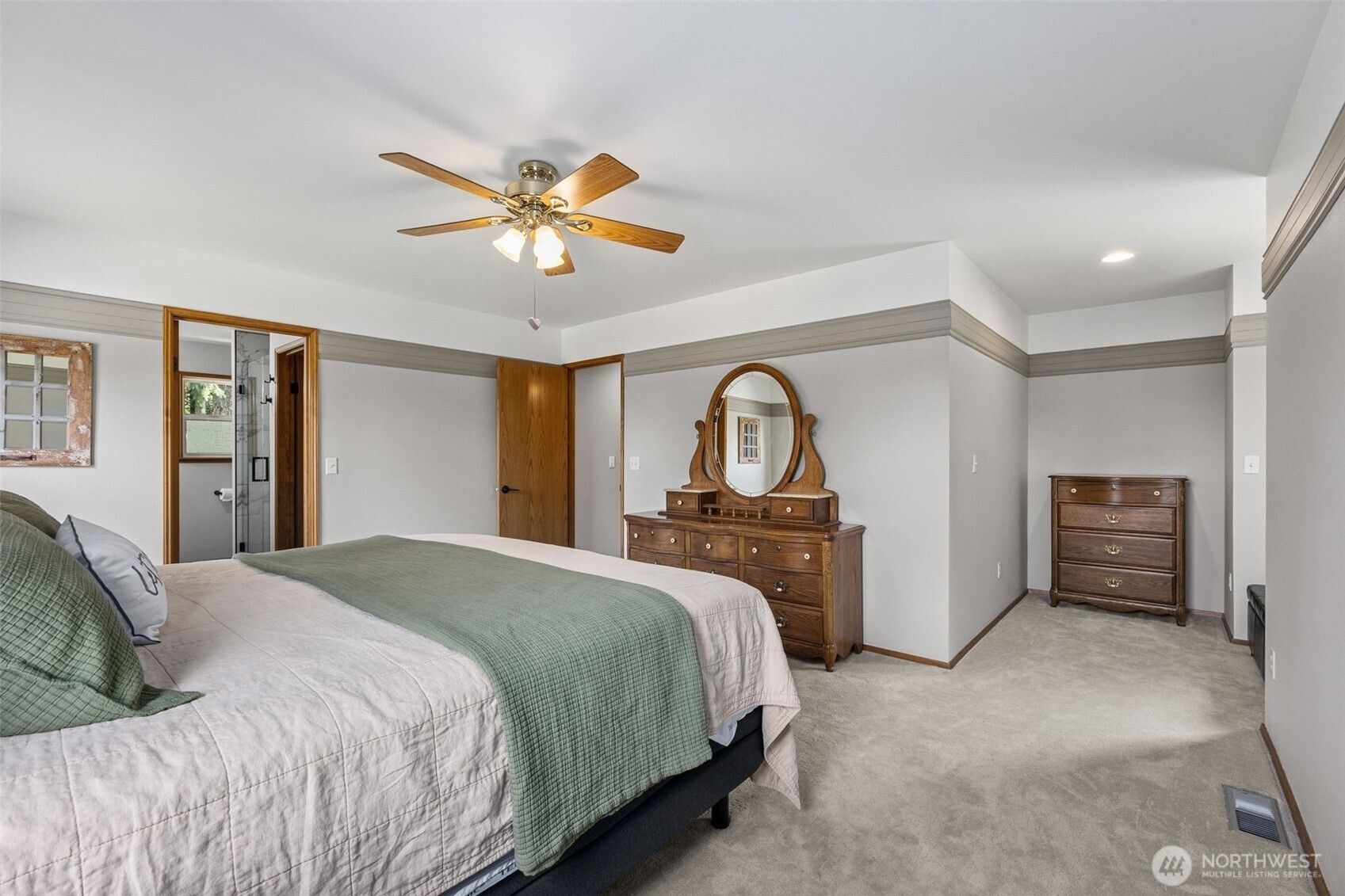 13715 110th Avenue Ct E, Puyallup, WA 98374