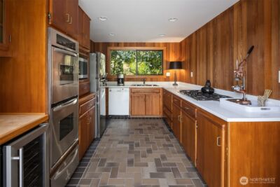 9242 NE 14th Street , Clyde Hill, WA 98004 - Photo 30