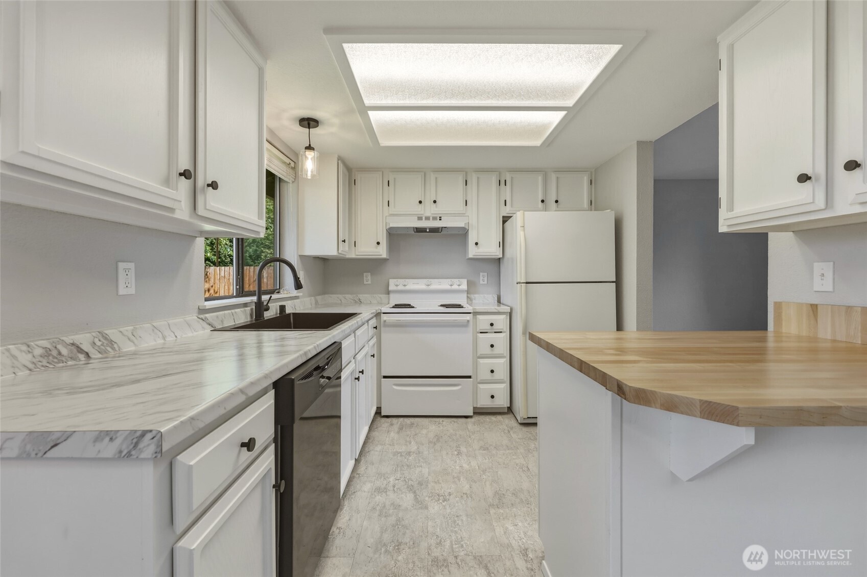 9140 Shadberry Drive SE, Olympia, WA 98513-2175