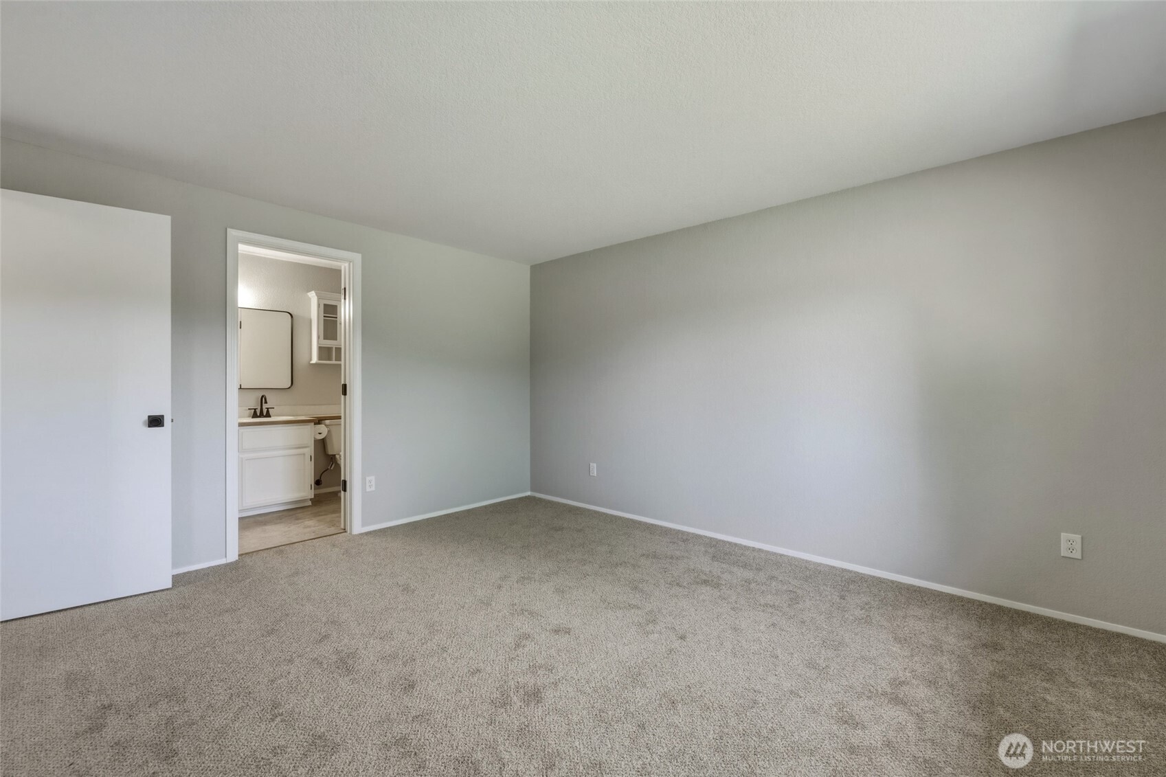 9140 Shadberry Drive SE, Olympia, WA 98513-2175