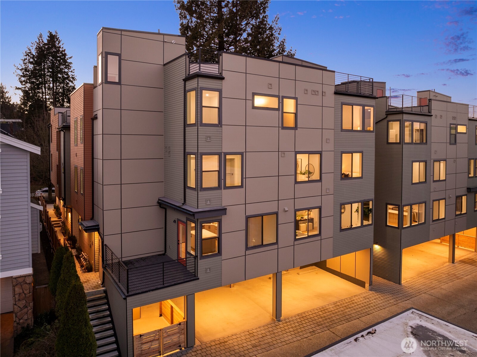 6546 B Latona Avenue NE, Seattle, WA 98115