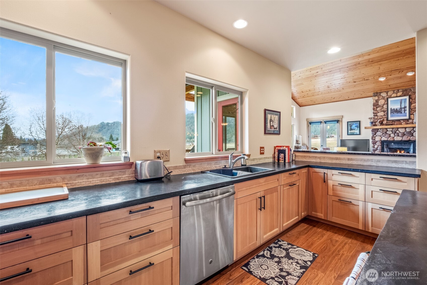 12285 Village View Drive , Leavenworth, WA 98826