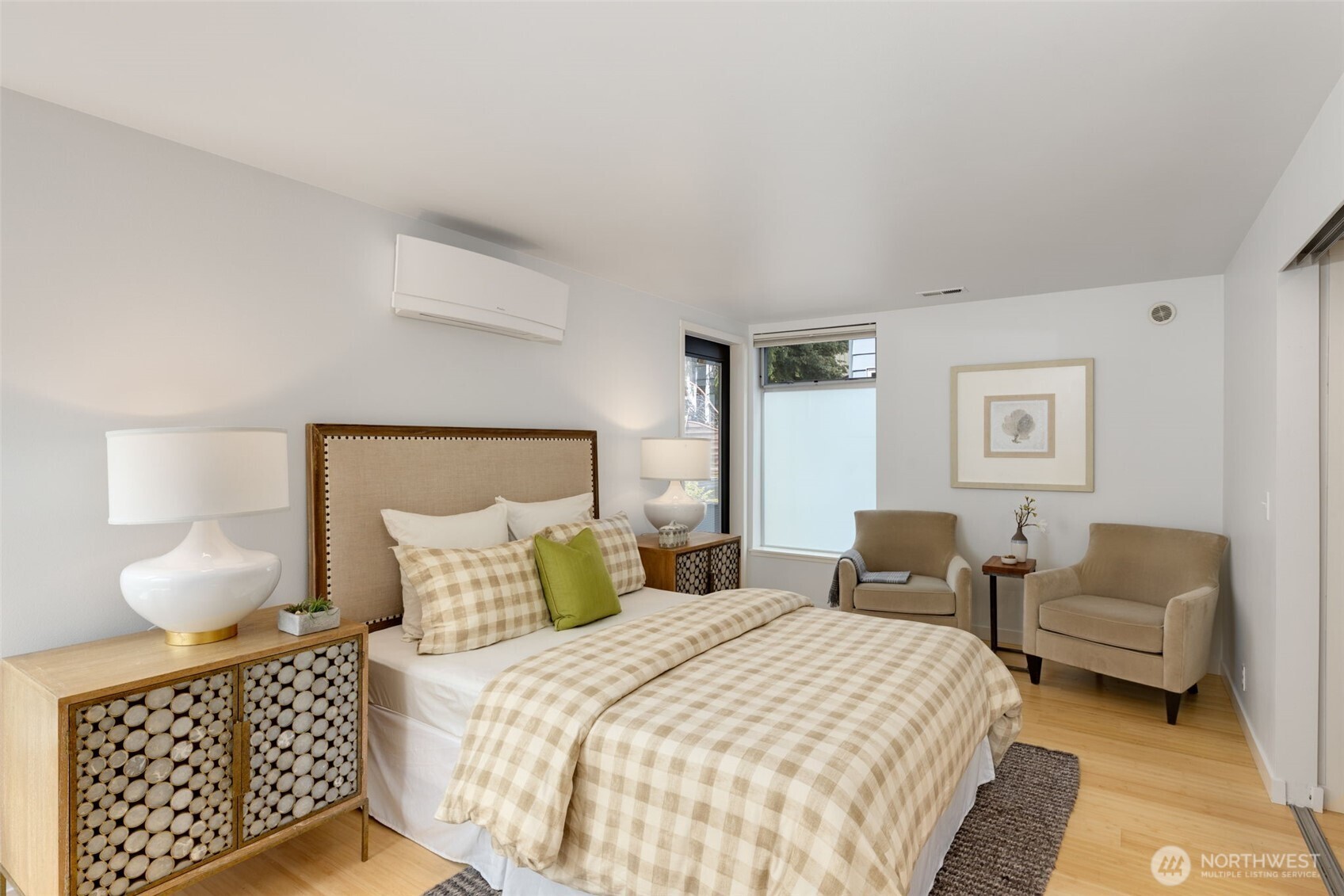 4529 34th Avenue S, Seattle, WA 98118