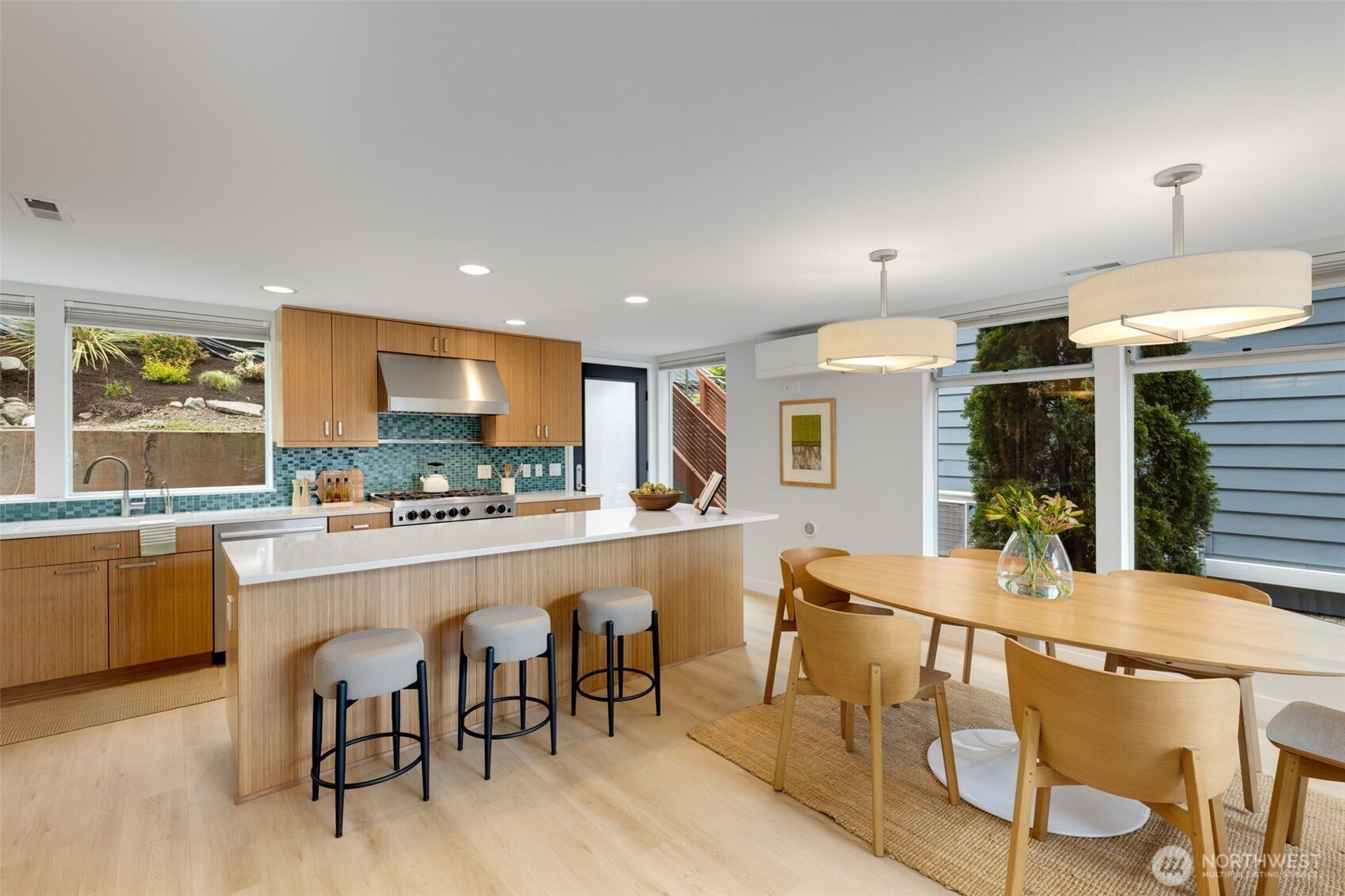 4529 34th Avenue S, Seattle, WA 98118