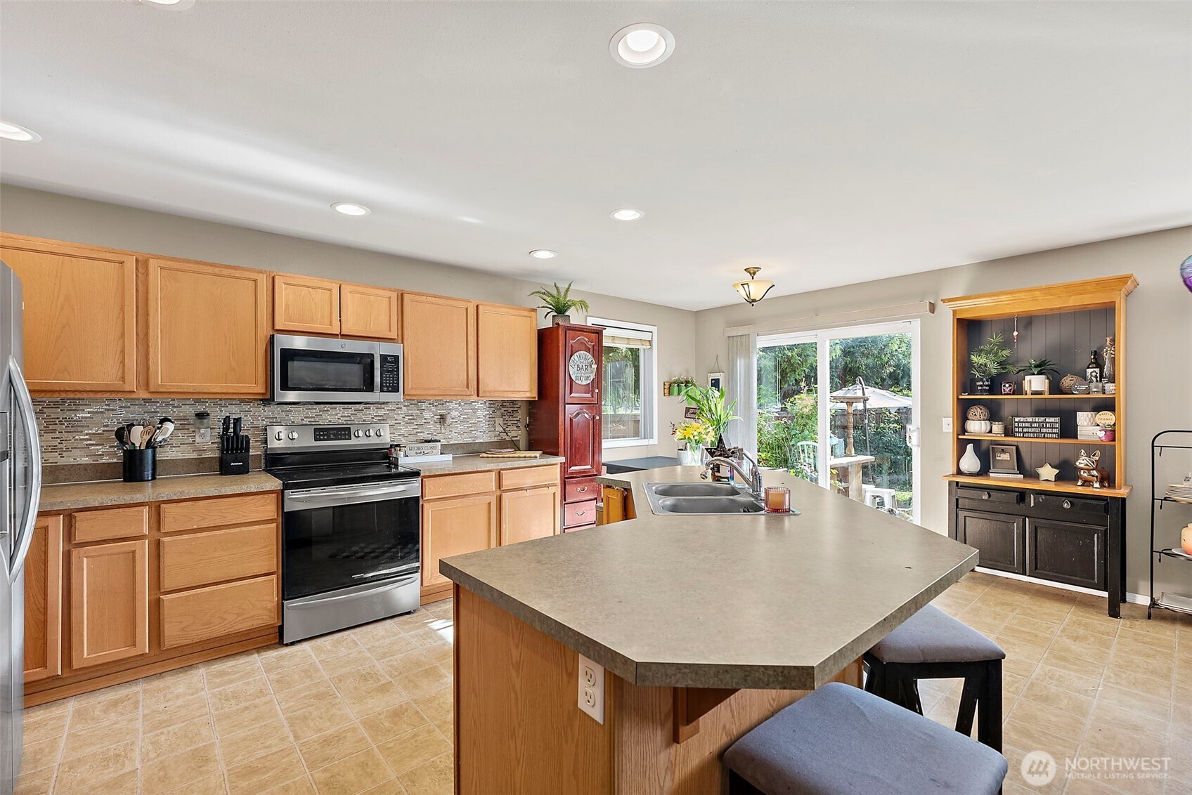 17801 14th Avenue Ct E, Spanaway, WA 98387