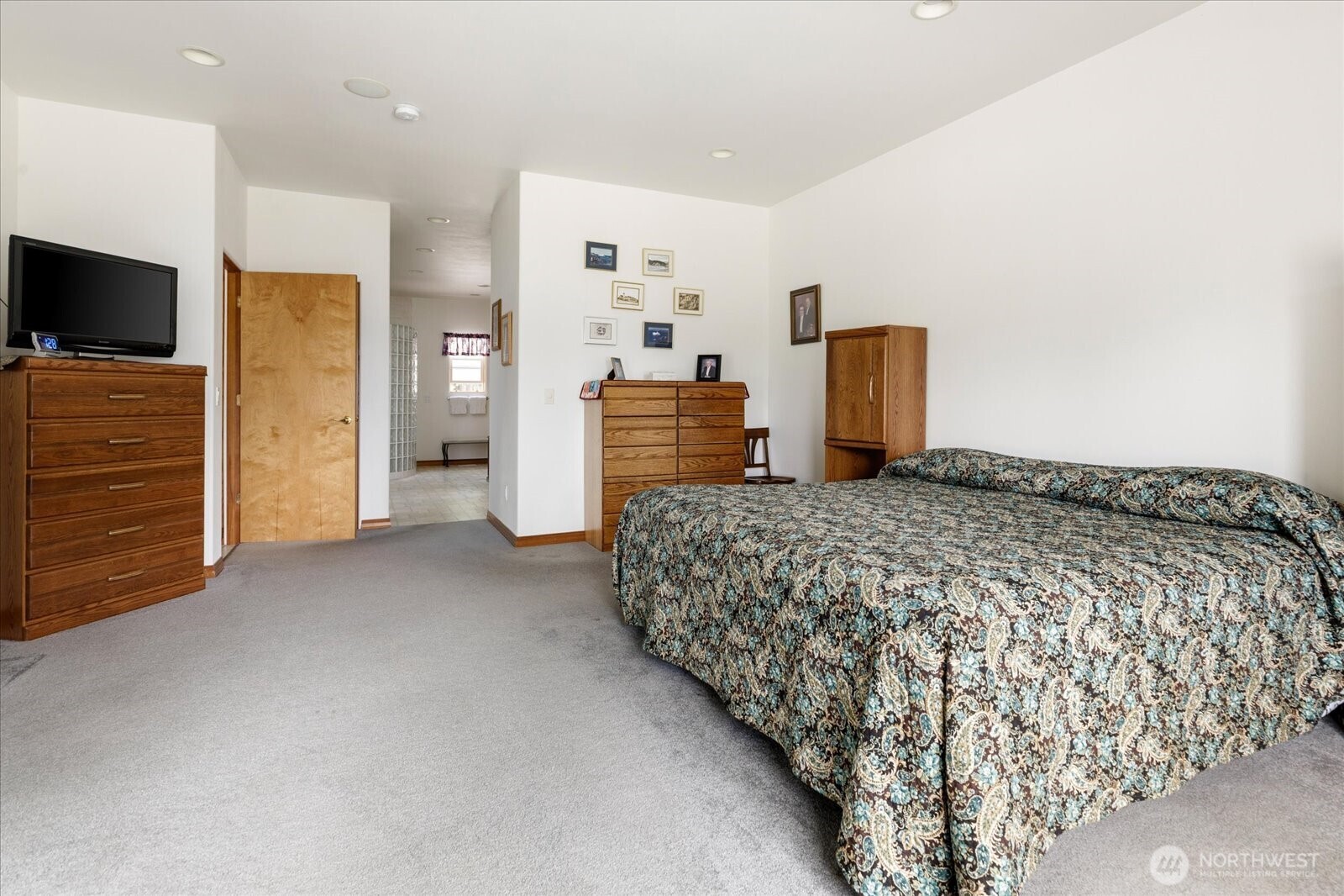 152 E Morris Road , Coupeville, WA 98239