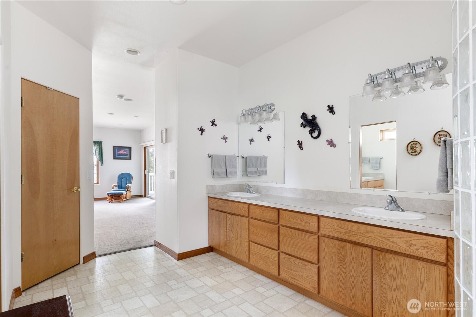 152 E Morris Road , Coupeville, WA 98239