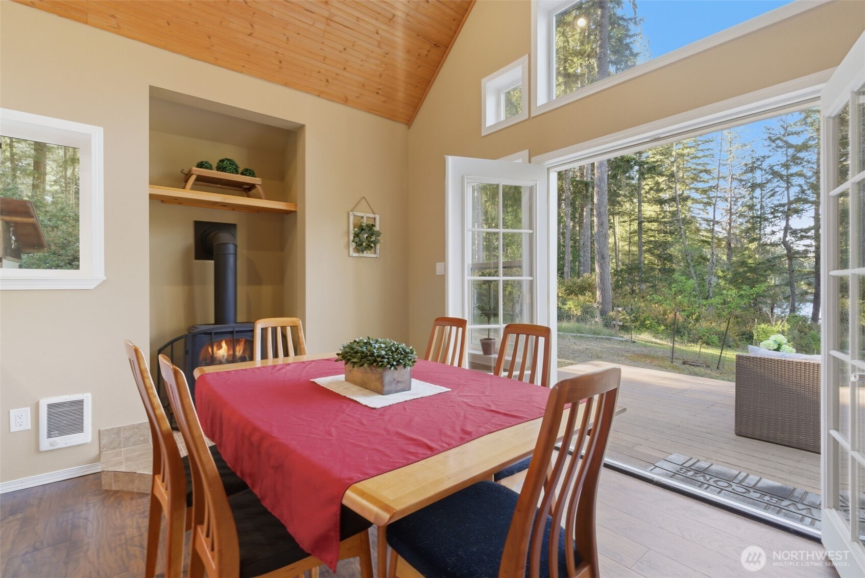 6971 NE Tahuya Blacksmith Road , Tahuya, WA 98588