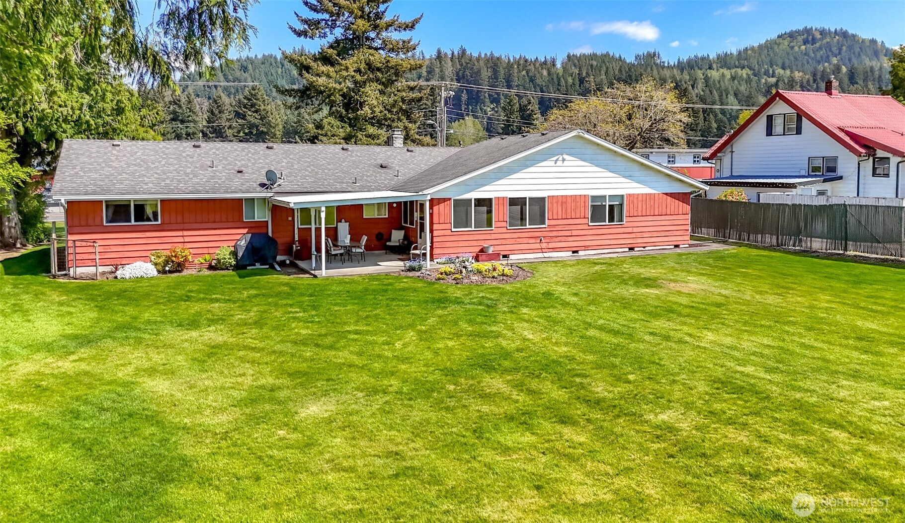 45223 284th Avenue SE, Enumclaw, WA 98022