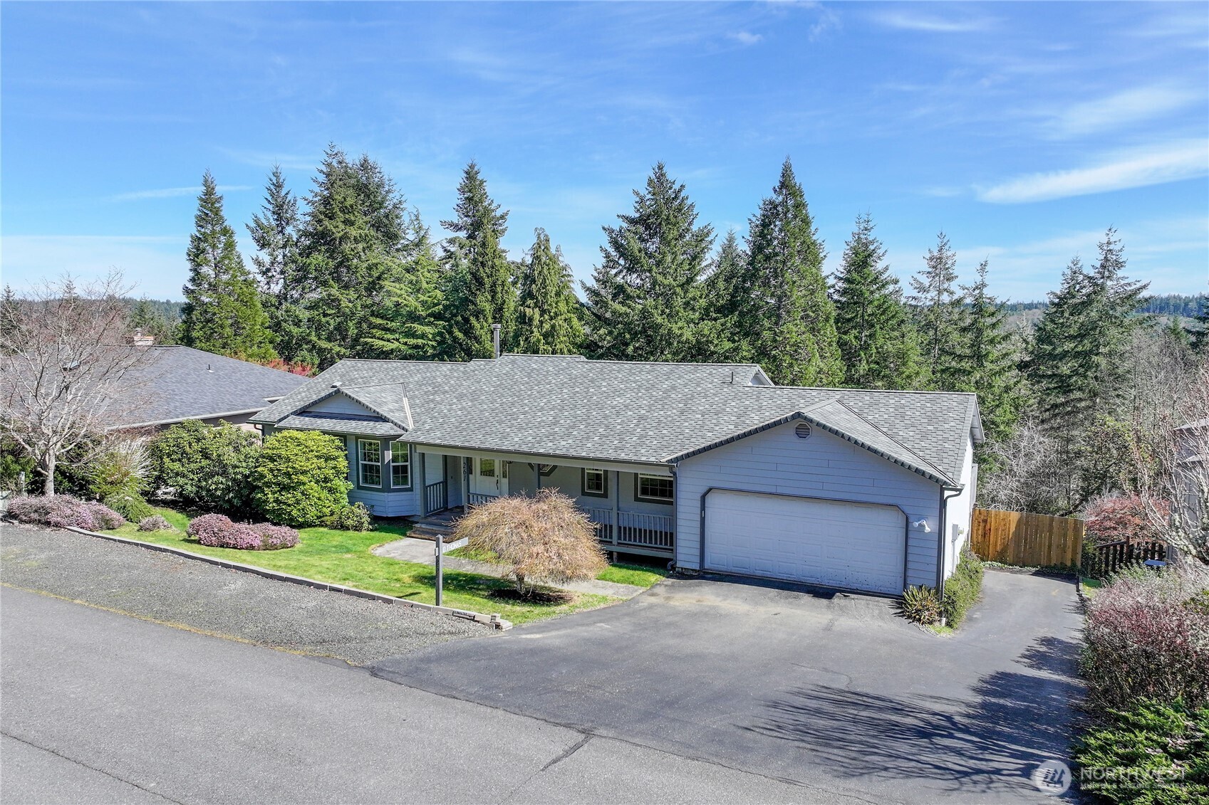 261 E Rainier Court , Allyn, WA 98524